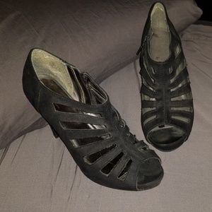 Apt 9 size 10 black strappy booties
